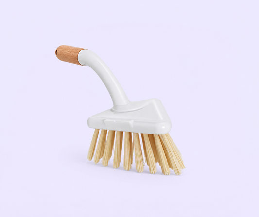 Escobilla de Limpieza Triangular con mango ergonómico de madera